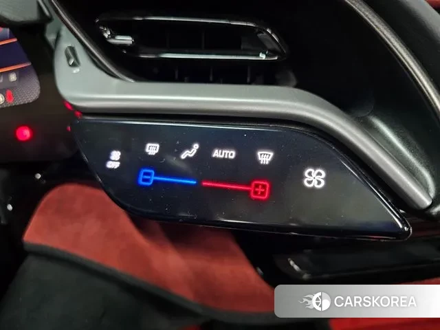 Ferrari SF90 Spider id 3711943 из Кореи 18