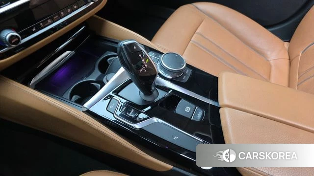 BMW 5 Series (G30) id 3829384 из Кореи 18