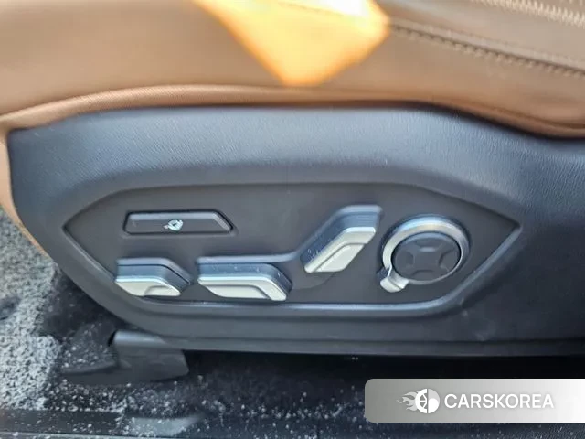 Hyundai Santa Fe (MX5) id 3571625 из Кореи 18