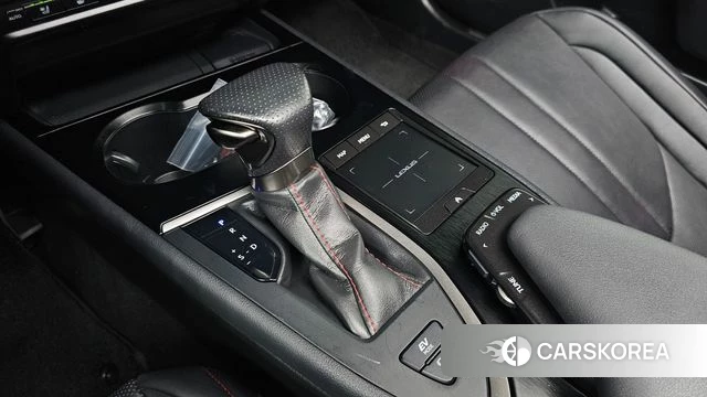 Lexus UX250h id 4780011 из Кореи 28
