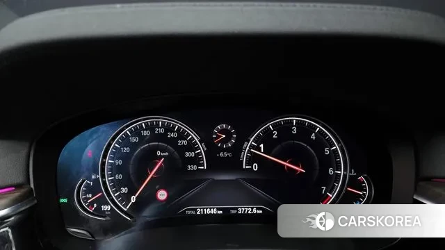 BMW 5 Series (G30) id 3617193 из Кореи 18