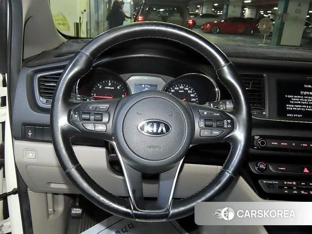 Kia The New Carnival id 4581858 из Кореи 18