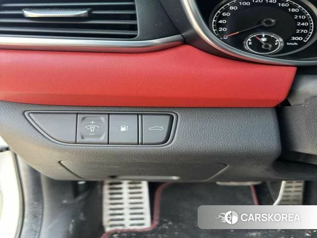 Genesis The New G70 id 4334080 из Кореи 12