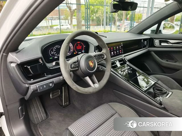 Porsche Panamera id 3957704 из Китая 25