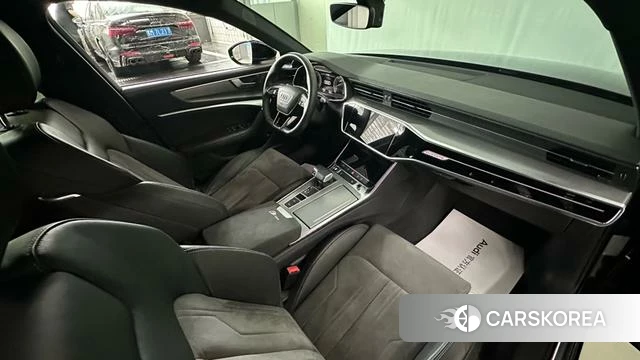 Audi A6L id 4365893 из Китая 16