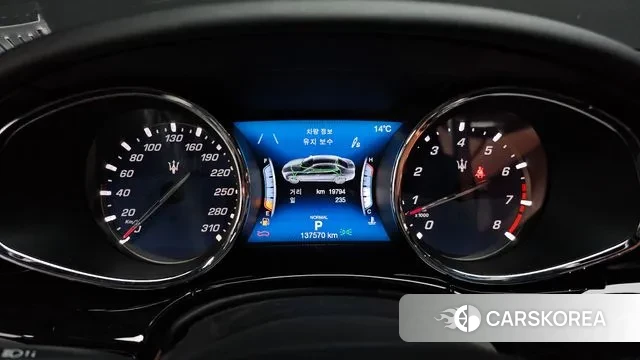 Maserati Quattroporte id 3350968 из Кореи 18