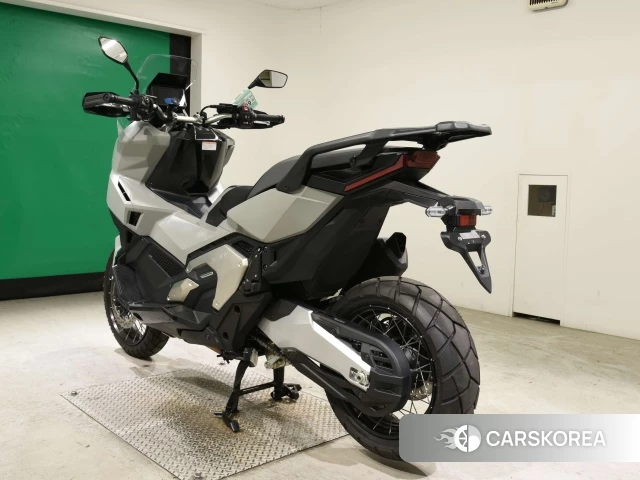 Honda X-ADV 750 id 4407056 из Японии 8
