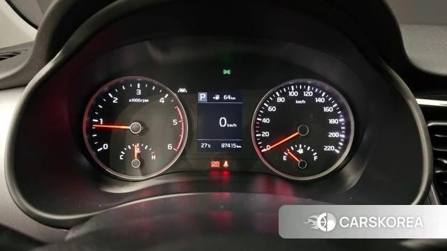 Kia Stonic id 4520774 из Кореи 18