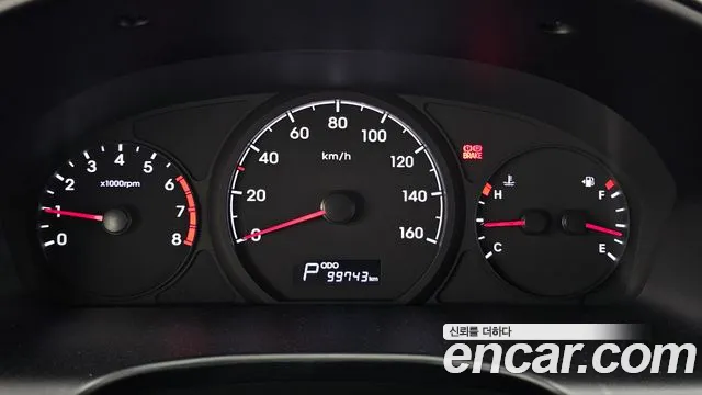 Hyundai The New Grand Starex id 2714154 из Кореи 18