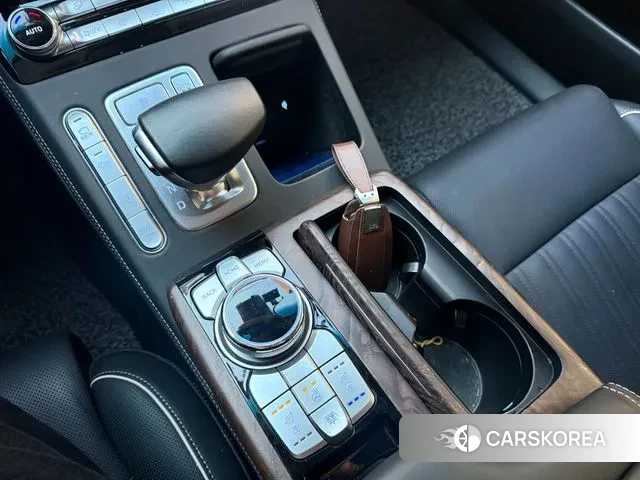 Genesis G90 id 3422624 из Кореи 18