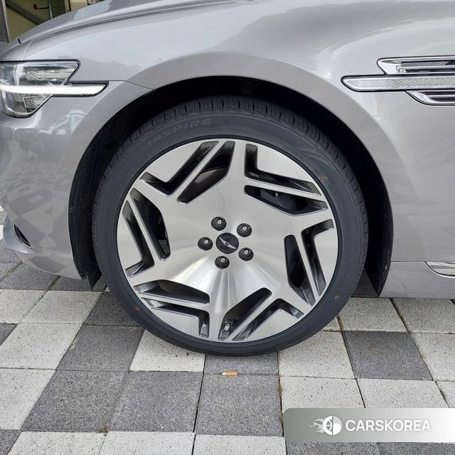Genesis G90 id 4697804 из Кореи 18