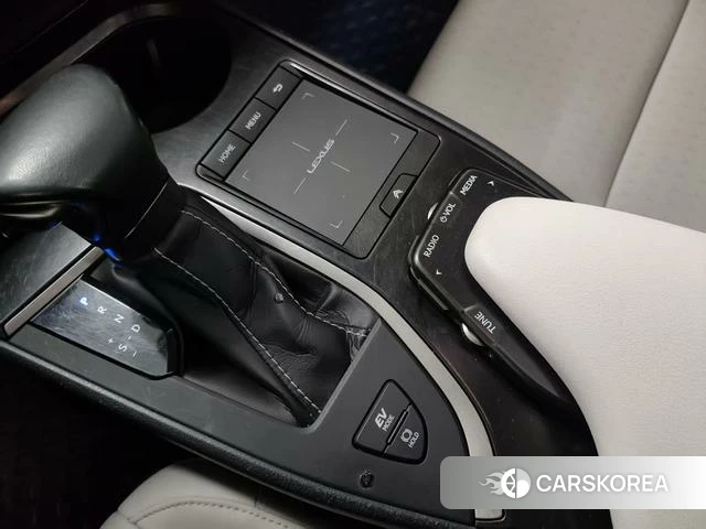 Lexus UX id 4210715 из Китая 17