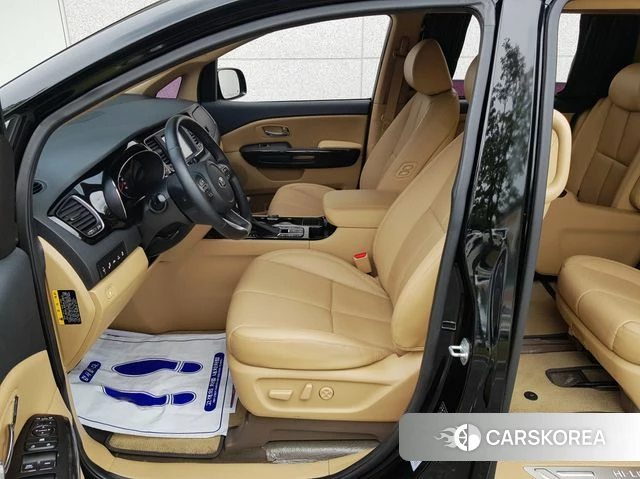Kia The New Carnival id 4542973 из Кореи 18