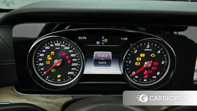 Mercedes-Benz E-Class W213 id 3324918 из Кореи 18