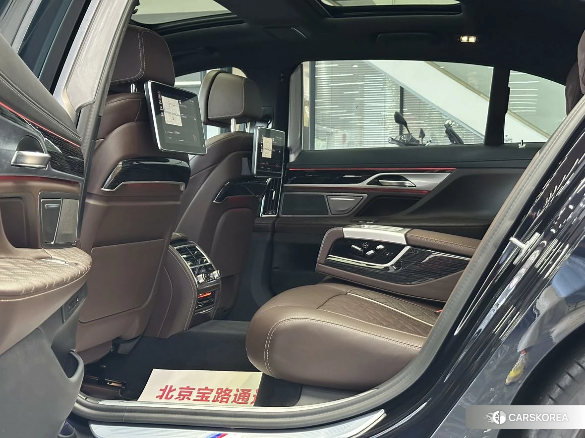 BMW 7 series id 4441122 из Китая 16