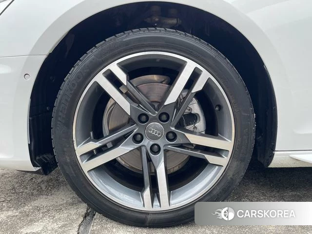 Audi A4L id 4290516 из Китая 28