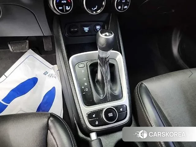 Hyundai Venue id 3525997 из Кореи 18