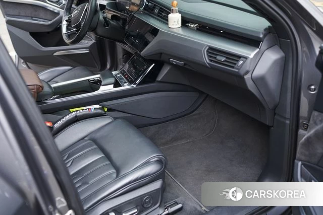 Audi e-Tron id 3812790 из Кореи 14