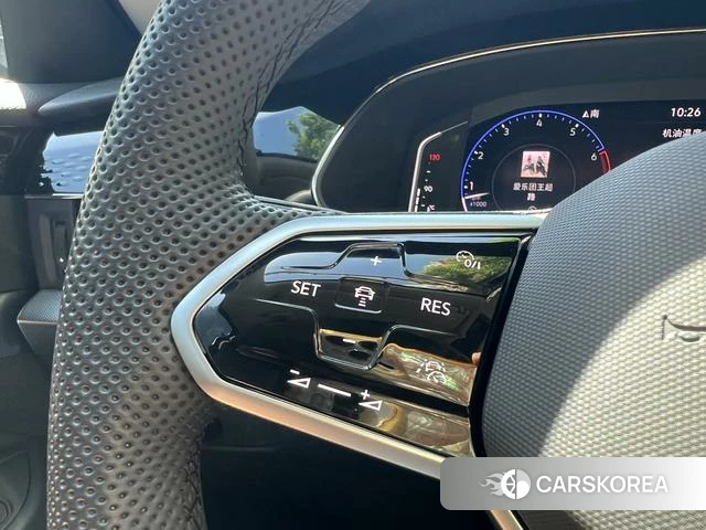 Volkswagen Passat id 4291388 из Китая 18