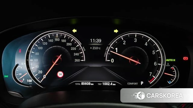 BMW 5 Series (G30) id 4502824 из Кореи 35