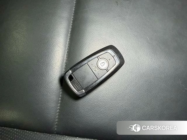 Ford Fox id 3890072 из Китая 18