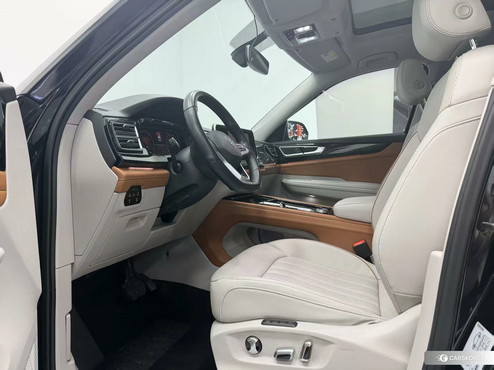 Volkswagen Tourang id 4498970 из Китая 28