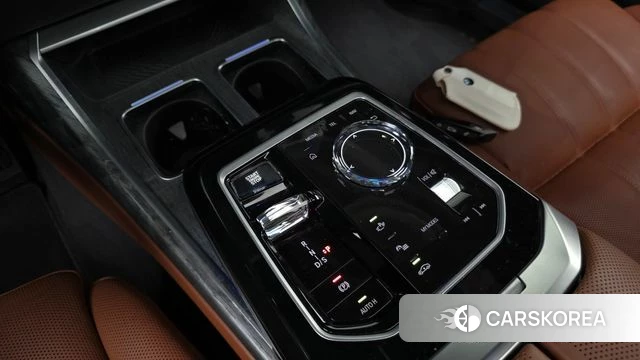 BMW 7 Series (G70) id 4681902 из Кореи 36