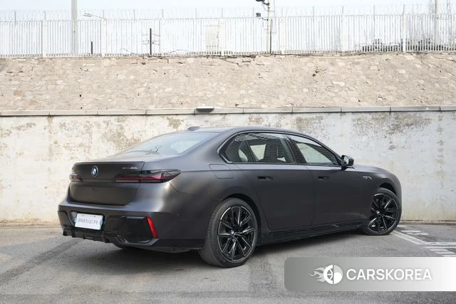 BMW i7 id 4275775 из Китая 14