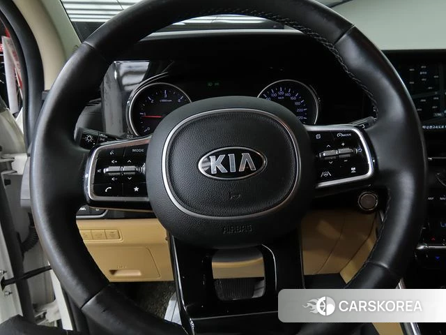 Kia Carnival 4th generation id 4604480 из Кореи 18