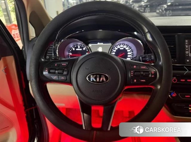 Kia The New Carnival id 4563252 из Кореи 18