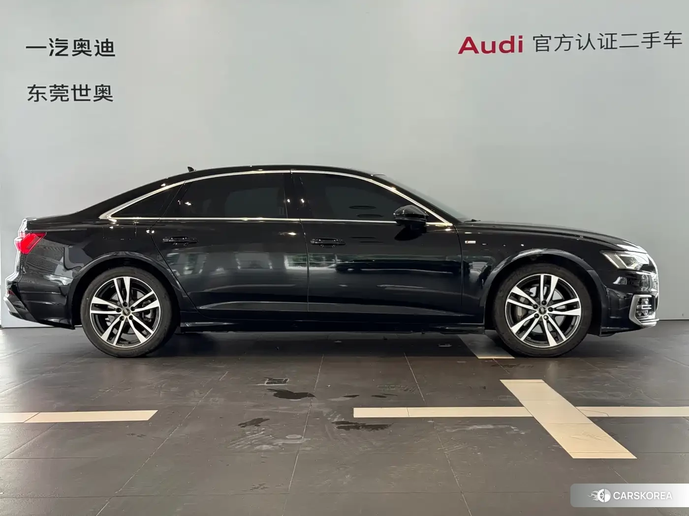 Audi A6L id 4653862 из Китая 11