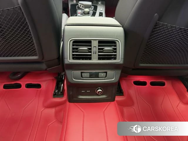 Audi Q5L id 4297962 из Китая 25