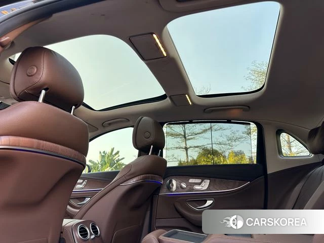 Mercedes-Benz E-class id 4276537 из Китая 10