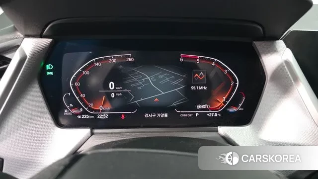 BMW 1 Series (F40) id 3044806 из Кореи 18