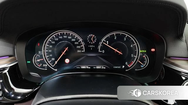 BMW 5 Series (G30) id 3808313 из Кореи 18