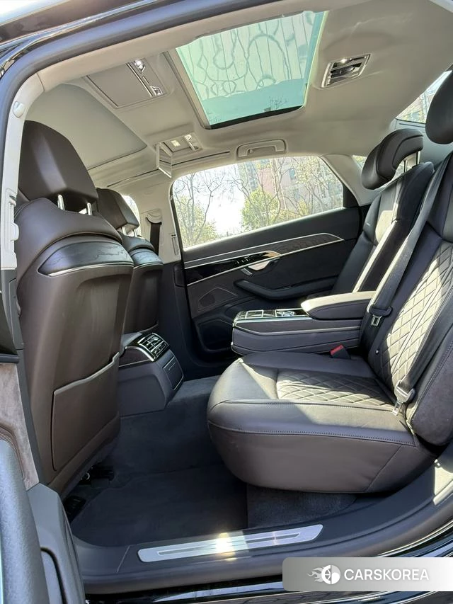 Audi A8 id 4278980 из Китая 10