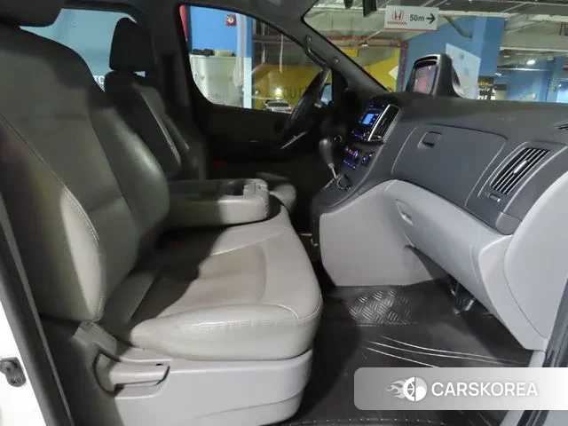 Hyundai The New Grand Starex id 3672442 из Кореи 18