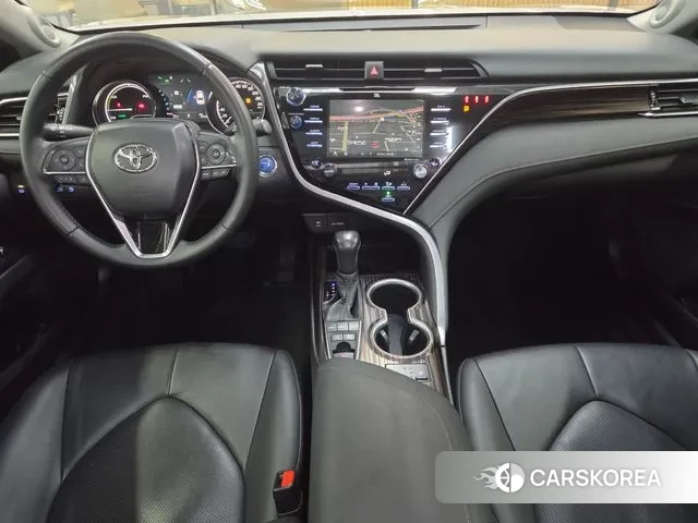 Toyota Camry (XV70) id 3748703 из Кореи 17