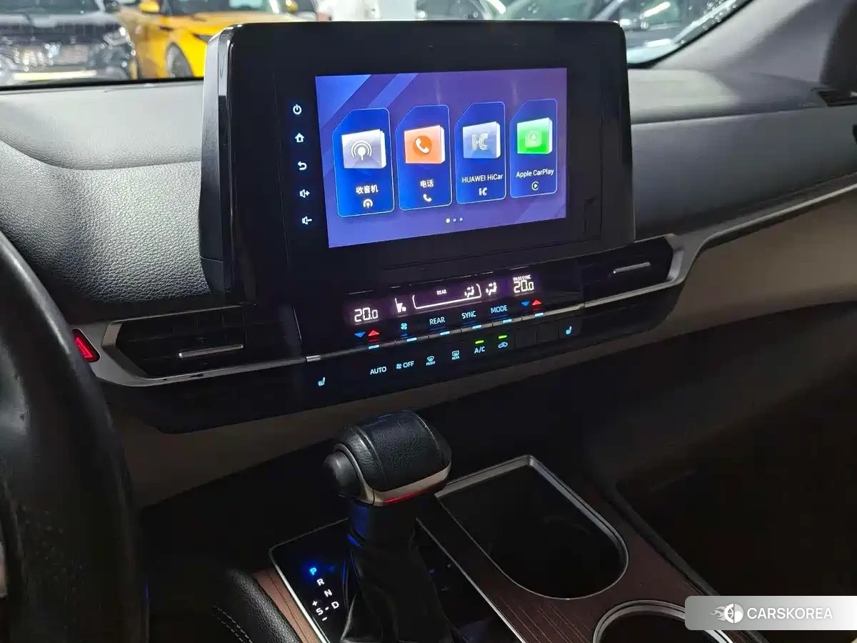 Toyota Sienna id 4553863 из Китая 11