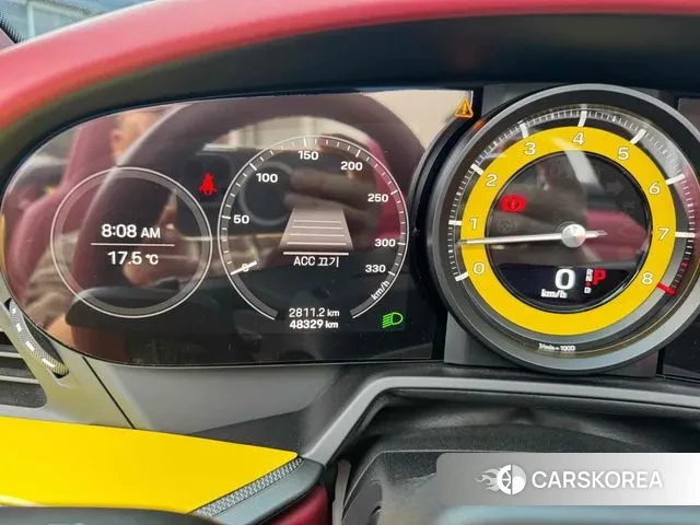 Porsche 911(992) id 3219773 из Кореи 18