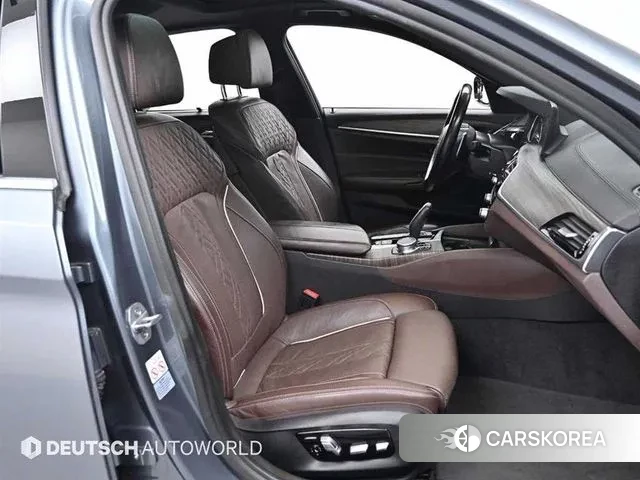 BMW 5 Series (G30) id 3203846 из Кореи 18