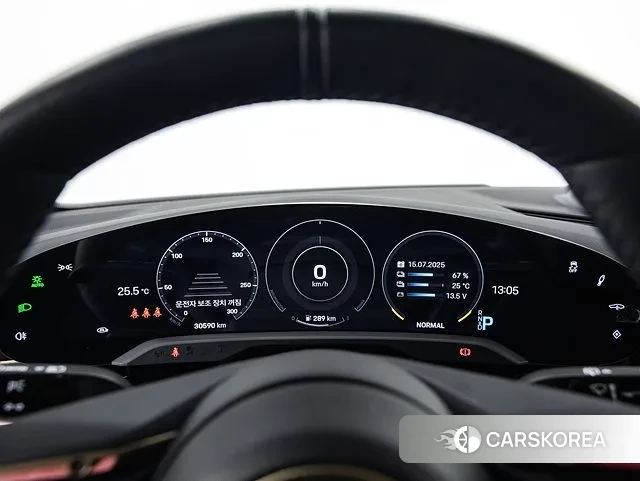 Porsche Taycan id 3011219 из Кореи 14