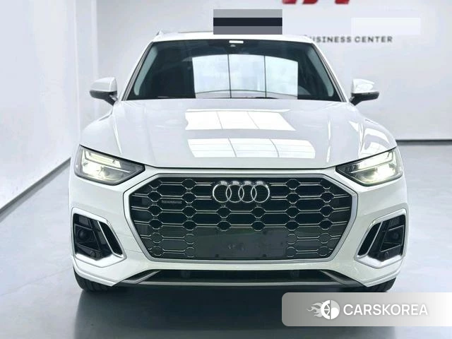 Audi Q5L id 4336268 из Китая 10
