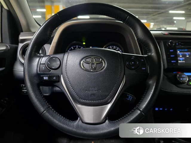 Toyota RAV4 id 4465494 из Кореи 18