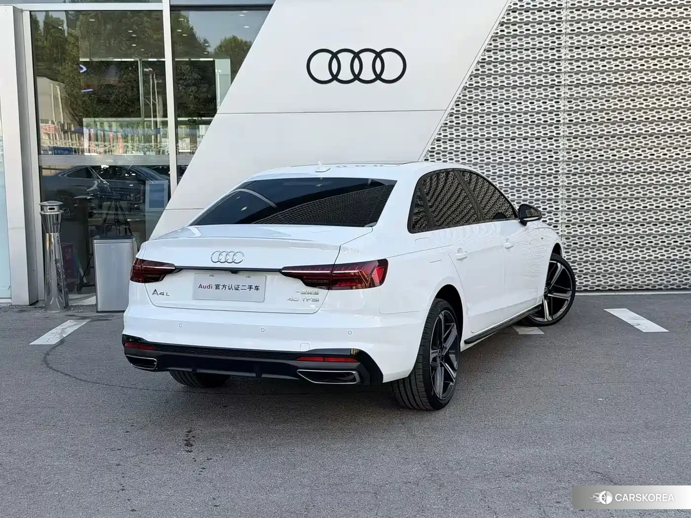 Audi A4L id 4681179 из Китая 20