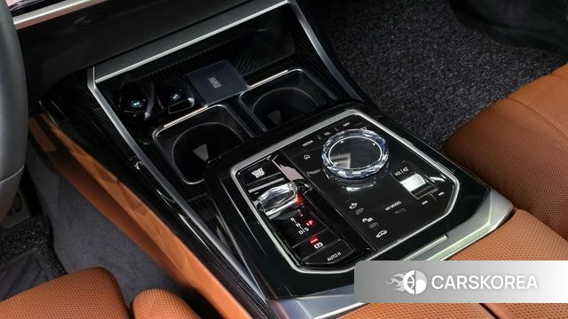 BMW 7 Series (G70) id 4353999 из Кореи 28
