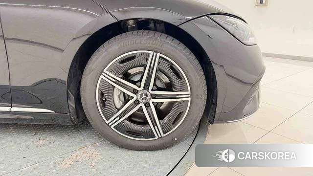 Mercedes-Benz EQE V295 id 3882921 из Кореи 18