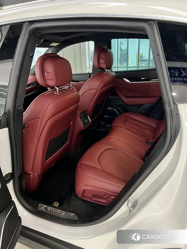 Maserati Levante id 3957615 из Китая 12