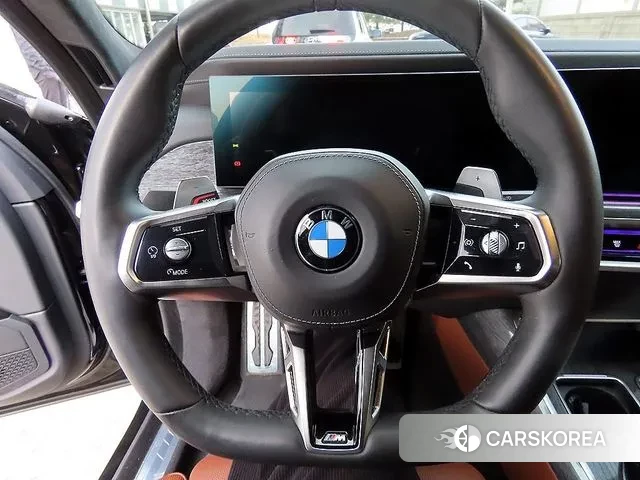 BMW 7 Series (G70) id 3600095 из Кореи 17