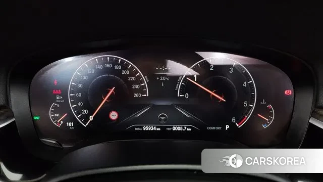 BMW 5 Series (G30) id 3494320 из Кореи 18